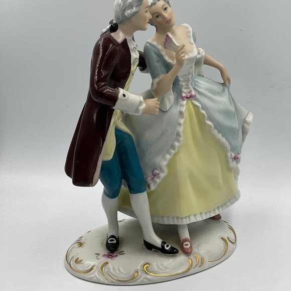 Rare find Vintage Royal Dux Bohemia Figurine of Couple #3802 CZECHOSLOVAKIA - Picture 7 of 9